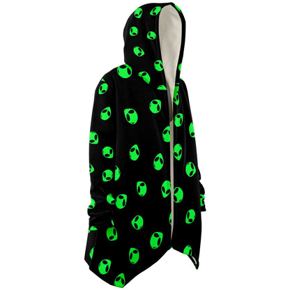 Alienator cloak