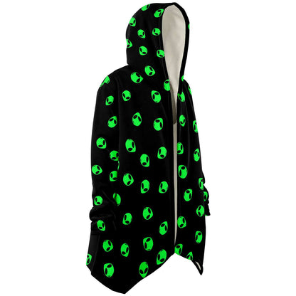 Alienator cloak V2