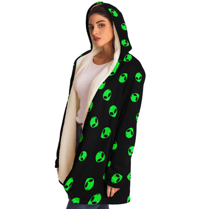Alienator cloak